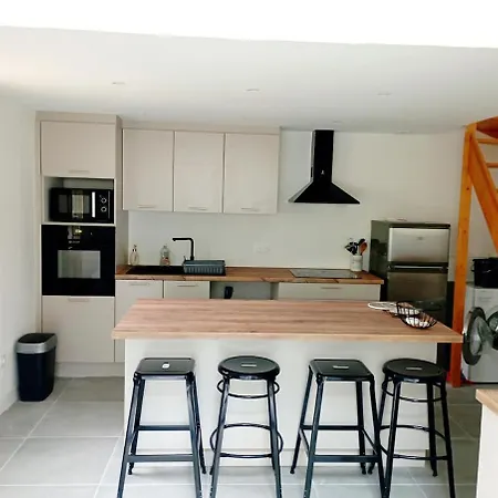 La Maisonnette Cachee De Dampmart