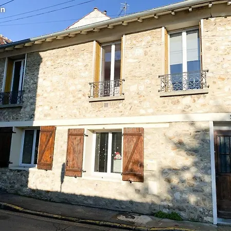 Ferienhaus La Maisonnette Cachee De *